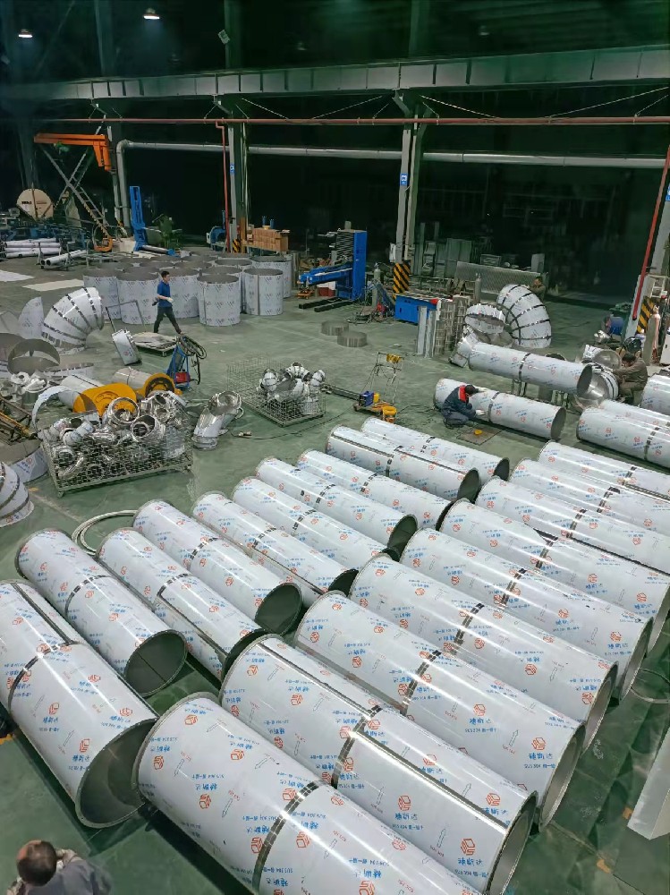 武漢（hàn）不鏽（xiù）鋼焊接風管加工