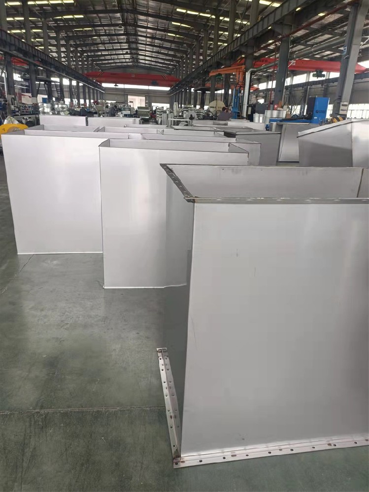 湖（hú）北不鏽鋼焊接風管加工