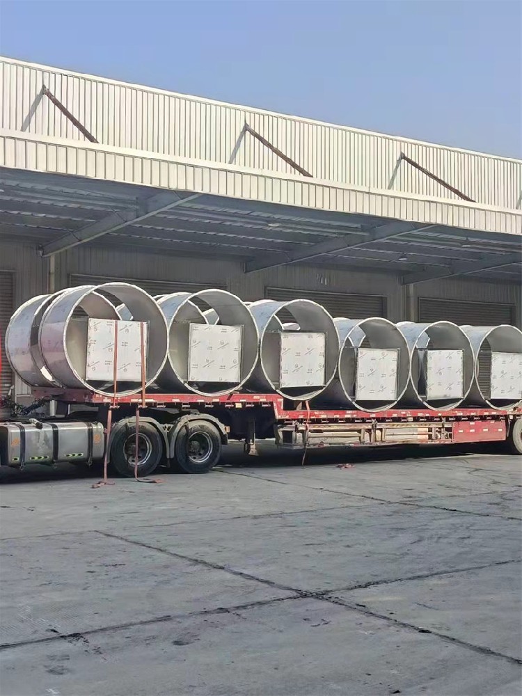 武漢不鏽鋼焊接風管加工（gōng）