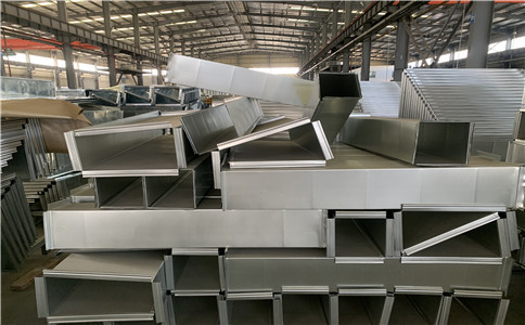 武漢通風管道加工廠通風管道在（zài）製作和安裝時候的注意事項：