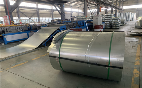 武漢白鐵風管加工廠（chǎng）講白鐵風管加工特點：